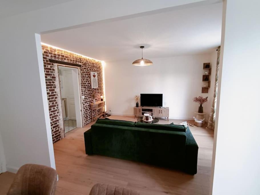 Appartement Cosy Et Accueillant ซัวซง ภายนอก รูปภาพ
